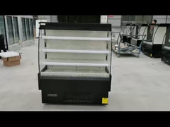 Il frigorifero a più piani con tre scaffali regolabili