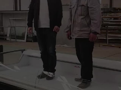 Merchandiser frigorifero self-service integrato con scaldabagno