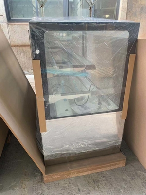 Dispositivo di raffreddamento della cassa della pasticceria refrigerato base di acciaio inossidabile con i doppi scaffali